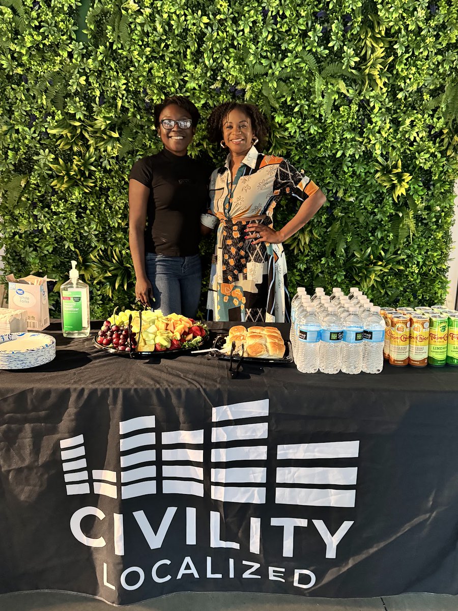 civilityco's tweet image. Celebrating #SmallBusinessSaturday today with a reminder that small businesses create two-thirds of the net new jobs in the United States every year. We hope you'll join us in supporting small businesses today and throughout the season.