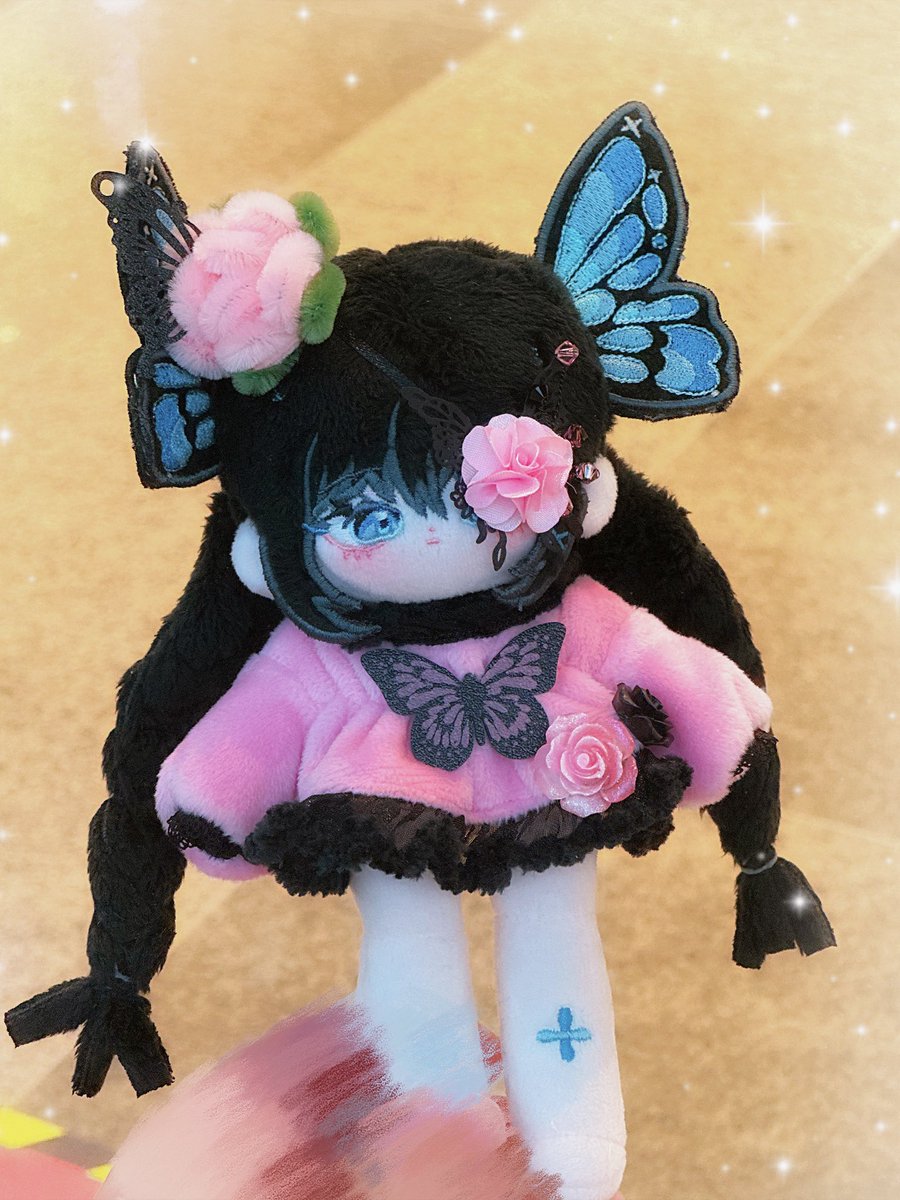 #몽실옷장_후기
나비, 나비가 되다..🦋🩷