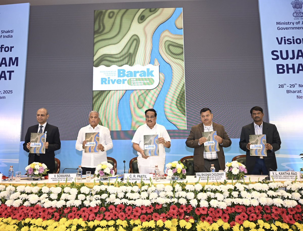 NRCD_MoJS's tweet image. At Sujalam Bharat Vision Conference under the Chairmanship of H’ble Minister of JalShakti Sh. CR Paatil , a Key Report on the Barak River Basin’s Ecological Health and Conservation Plan was launched. #SujalamBharat #RiverConservation #BarakRiver #GangaPulse @DoWRRDGR_MoJS