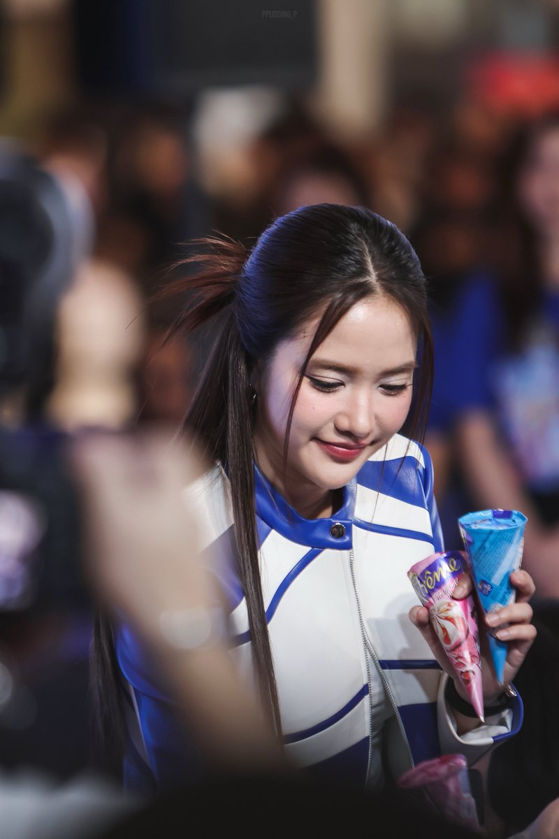 ppudding_p's tweet image. ขอกินด้วยโคน~~

NESTLÉ EXTREME X FREENBECKY
#Extremeโคนเจนใหม่กับน้องฟรีนเบ็คกี้ 
#NestleExtremeโคนเจนใหม่
#NestleExtreme 
#srchafreen