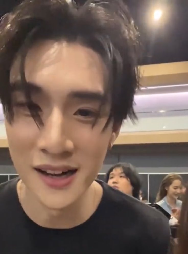 swansuay_'s tweet image. wanna see this pretty face up close too 😭😭😭😭😭🫳🏼🫳🏼