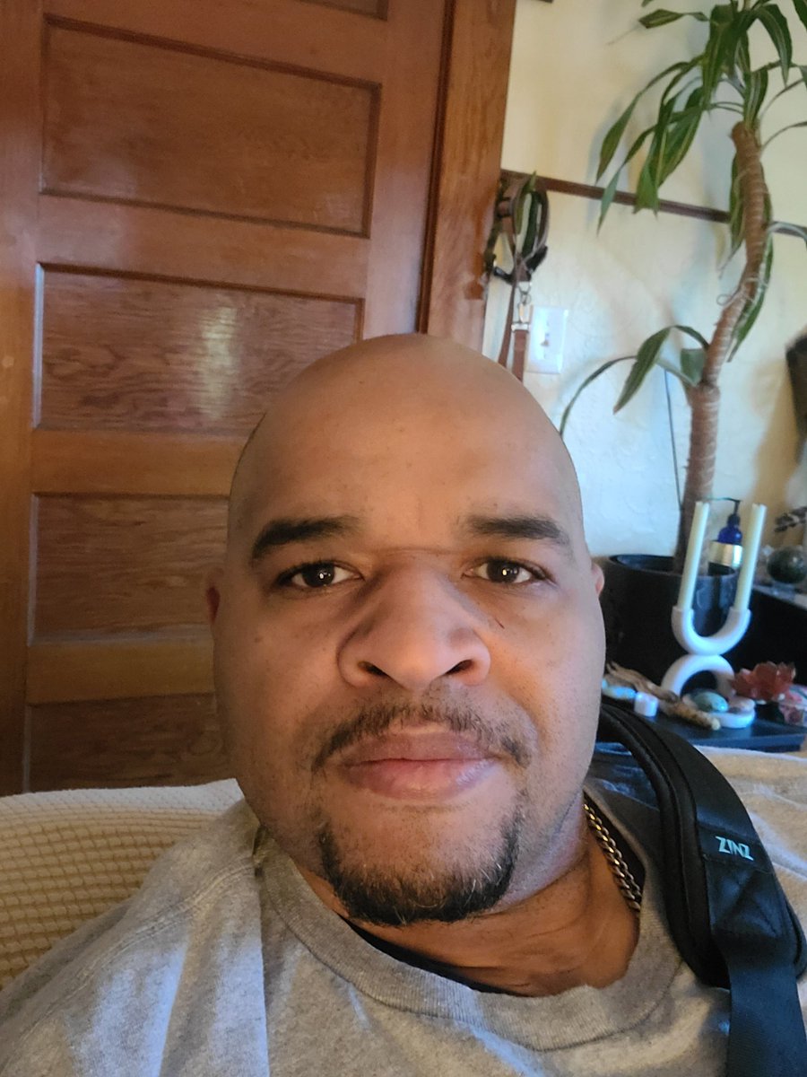 In case you ever wondered what my special and specific brand of mixed blood, ugly weirdo looks like, but don't care enough to look through my posts, here you go.