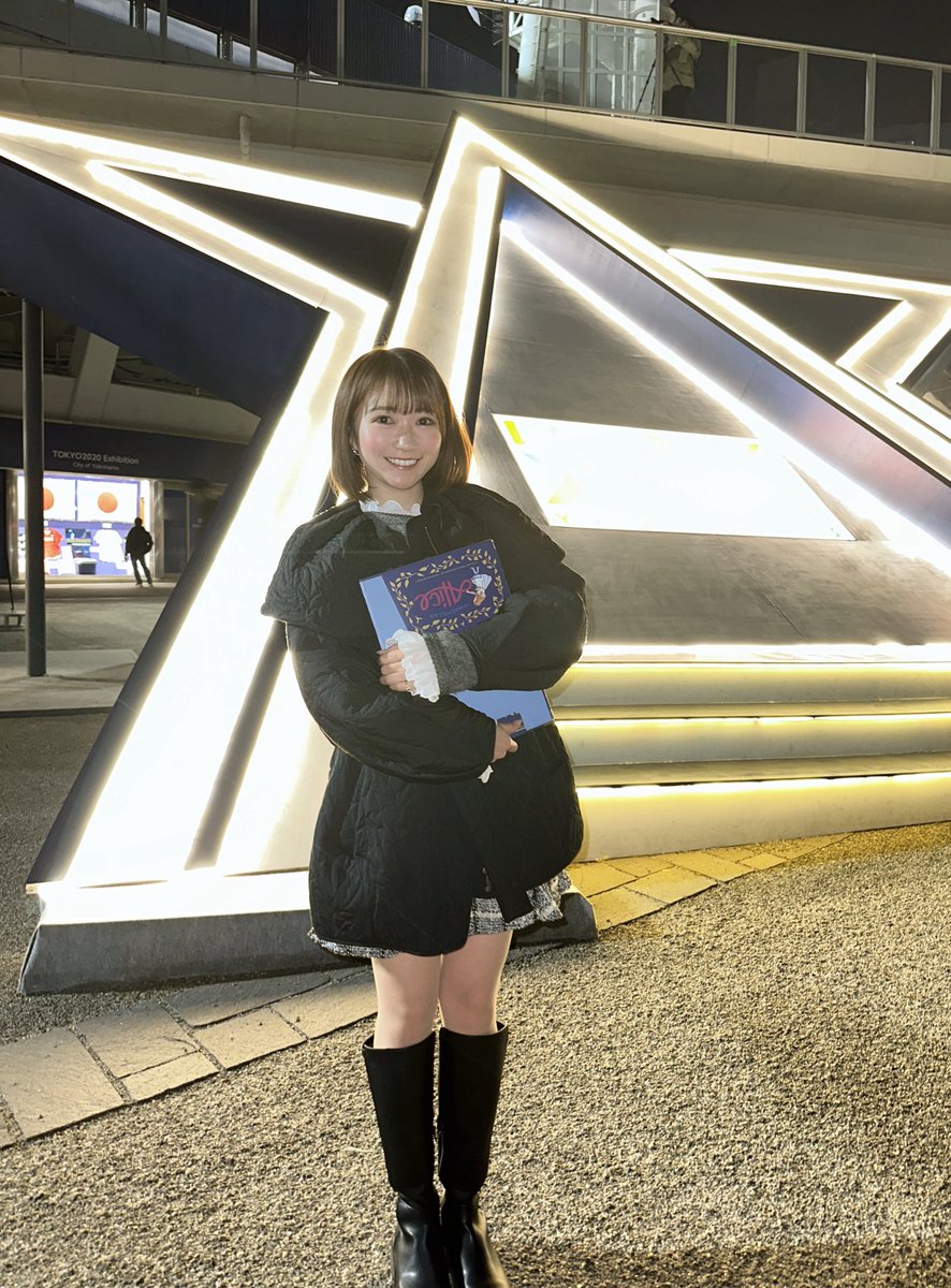 maria_hirooka's tweet photo. 寒い中、ご来場いただき、ありがとうございました✨
レゴブロックDAYなので
会場内の至るところに巨大レゴブロックのオブジェが!
プレゼントを持っていらっしゃった方々も
いらっしゃってうれしかったです🥲✨
今晩はあたたかくしてお過ごしください〜
#ボールパーククリスマス #BPX #レゴブロック https://t.co/p1O9rfW8Pc