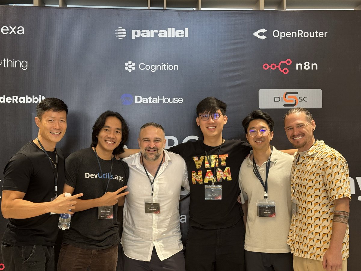 For the past month I got to hang with the powerful team of founders at the Hacker Residency.

Attended their final demo day and was blown away by the insane density of talent they had in that room.

Super grateful to <a href="/transitive_bs/">Travis Fischer</a> <a href="/dayonefoundry/">David in Da Nang</a> <a href="/tdinh_me/">Tony Dinh 🎯</a> <a href="/phuctm97/">Minh-Phuc Tran</a> for opening