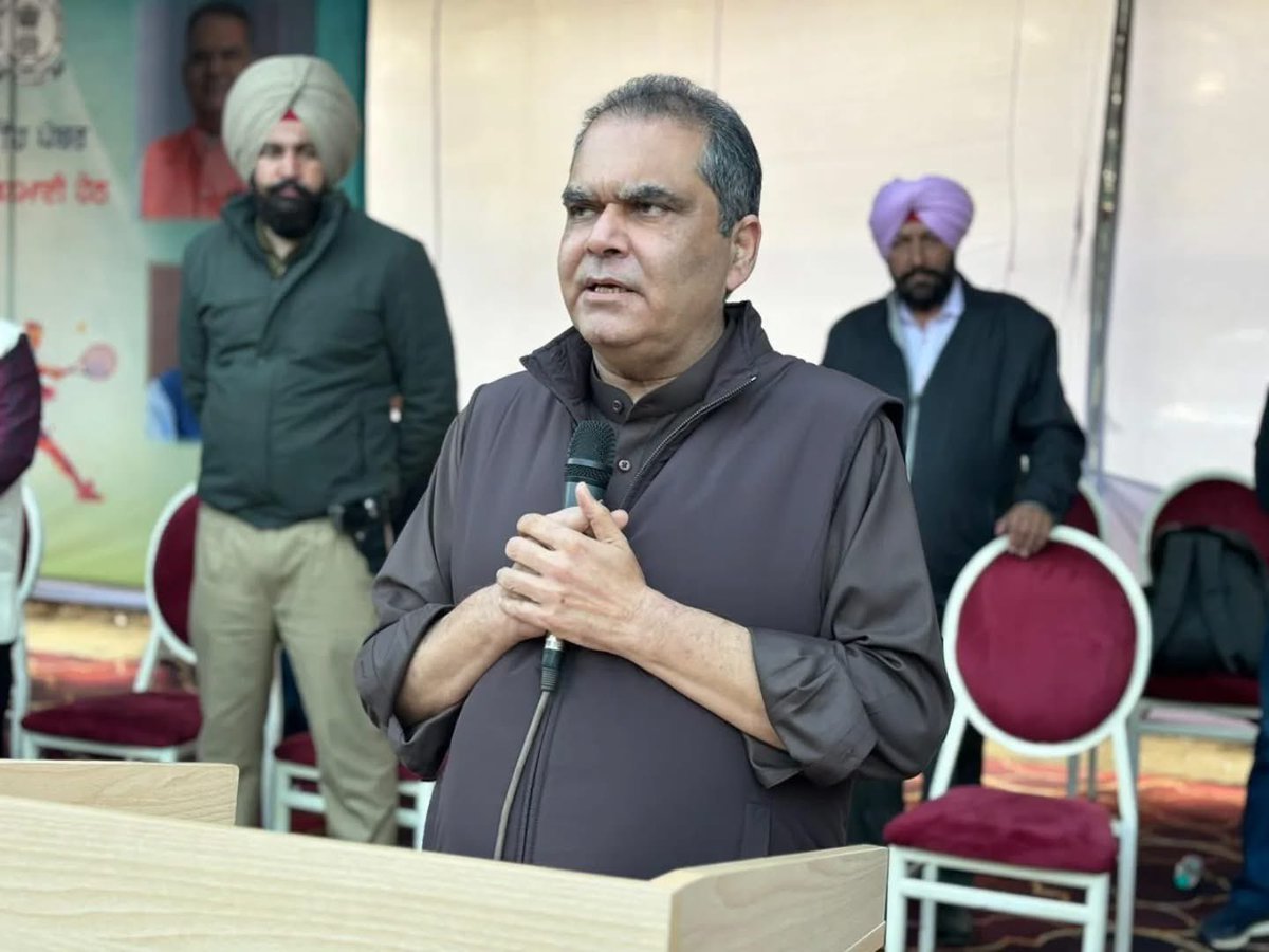 SanjeevArora_PB's tweet photo. Laid the foundation stone of the new Indoor Volleyball Hall and Synthetic Tennis Ground at S.D. Government College, Ludhiana — a ₹3.60 crore boost to world-class sports infrastructure for our youth.

Enjoyed the matches and cheered on our talented players. Their passion is truly inspiring!

@PbGovtIndia remains committed to empowering every youngster through sports and better facilities. 🎾🏐💪