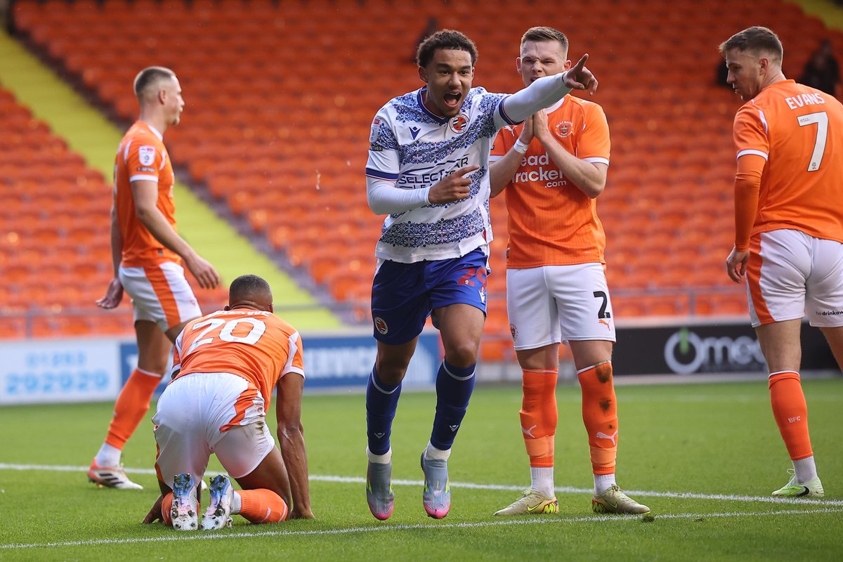 ReadingFC's tweet image. Fantastic finish from Kamari 🤩

36&apos; | 🍊0-1🔵 | #readingfc