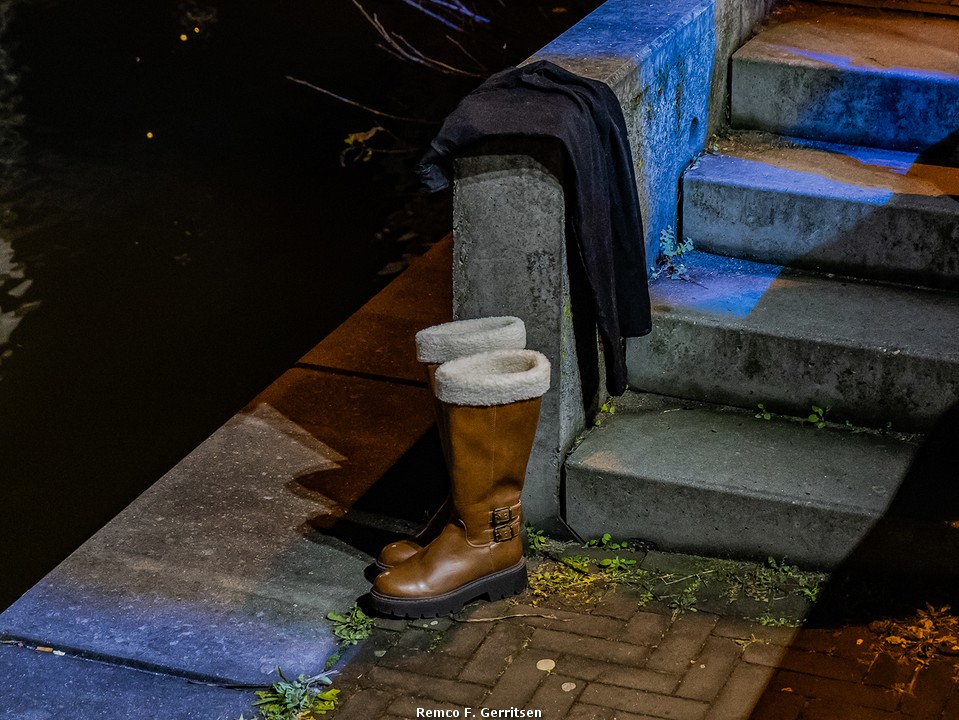 Kleding langs waterkant zorgt voor duikinzet brandweer