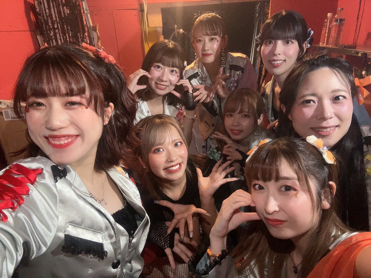 candys_idol's tweet image. HAPPY少女♪あんじゅ生誕でした🧡

あんじゅちゃんには、MCでCANDYSのステージにあがっていただきました！CANDYSのこと親戚みたいと言っていただけて光栄です！🧡

お誕生日おめでとうございます✌️✌️

- Today&apos;s SETLIST - 
CANDYS STORY
Fragile（ﾜﾝﾊｰﾌ）
ShiningDays

#札幌CANDYS