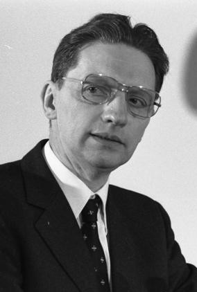 presbyterofpine's tweet image. Why Pannenberg for ecology and not Moltmann? 

Moltmann emphasizes divine immanence, so creation's existence now in God gives it meaning. 

Pannenberg emphasizes divine purpose to be realized eschatologically, so creation's groaning (Romans 8.22) now will be redeemed in the end.