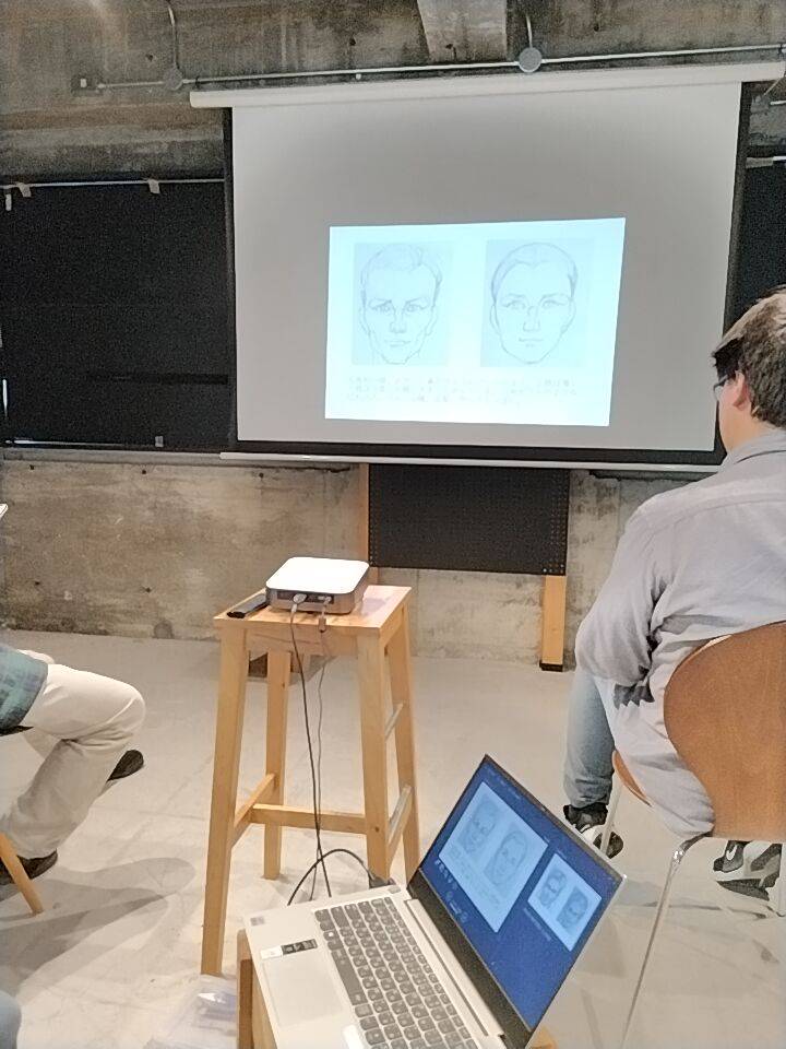 raiptihi's tweet image. 本日アタリサオリ先生の「顔を描くバリエーションを増やす」講習でした。系統化した顔の特徴を一部抽出して再構築するという楽しい講習でした。参加者の皆さまありがとうございました！