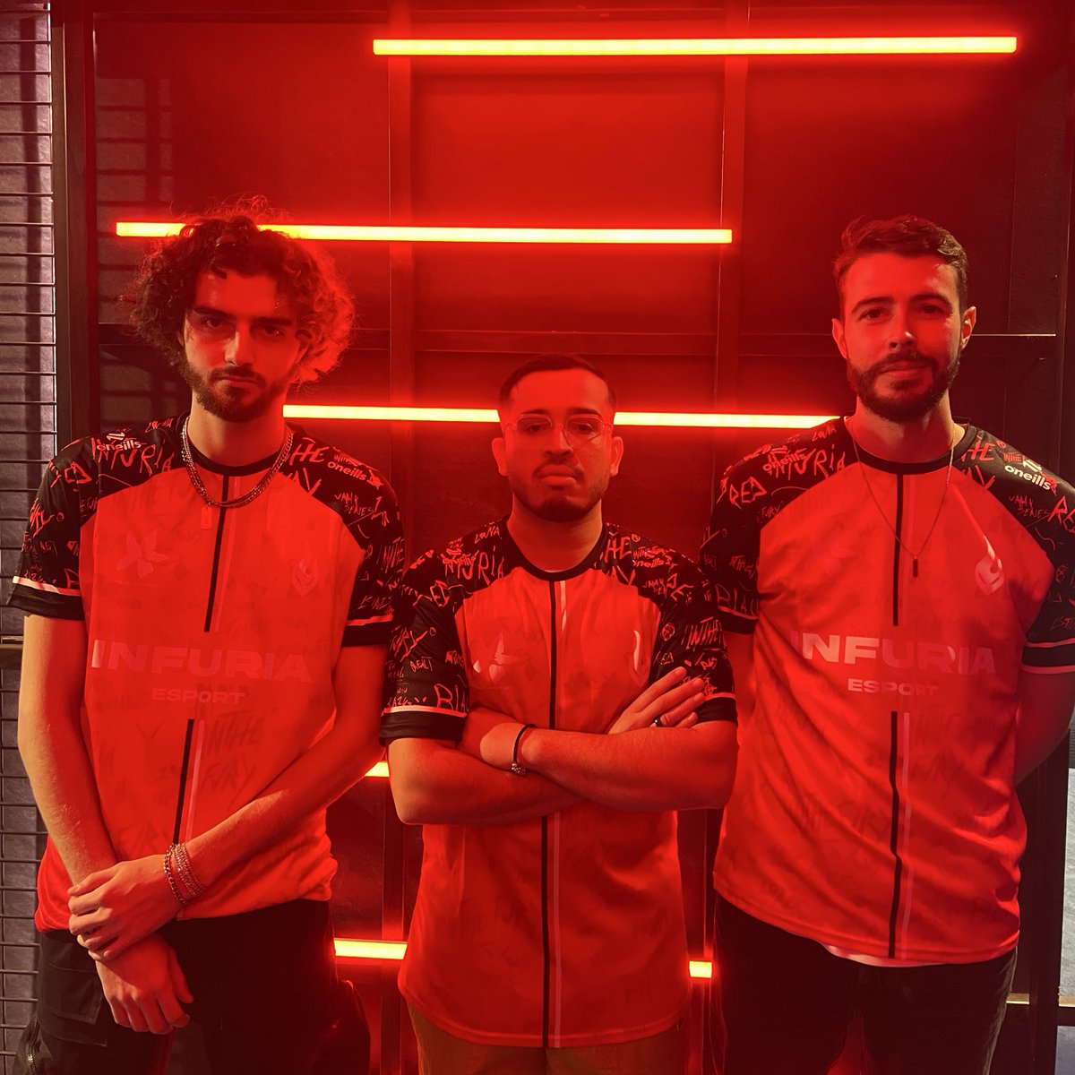 La <a href="/InFuria_esport/">InFuria E-sport</a> est bien présente à l’<a href="/espotparis/">ESpot</a> aujourd’hui !

Nos GOATs sont là pour éteindre… 🔥

#INTHEFURY🔴⚫️