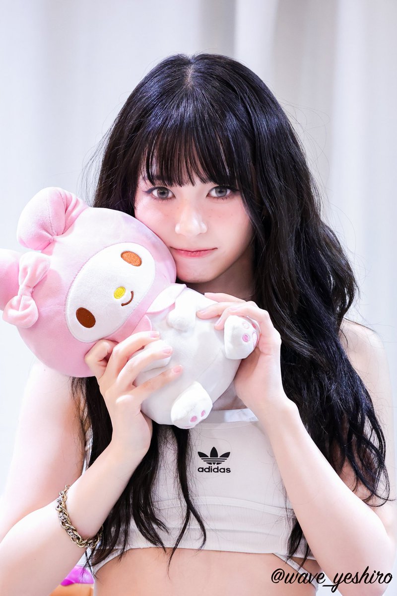 popcorn_wave's tweet photo. 250817 EVERLINE

マイメロディ&amp; 🦡

#마시로 #MASHIRO #舞白 
#MADEIN #메이딘 https://t.co/UdxM29Frfg