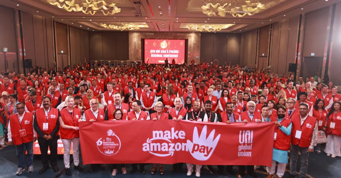 Bu yıl 6.sı gerçekleştirilecek olan #MakeAmazonPay kampanyası kapsamında 30 ülkede Amazon işçileri iş bırakacak, destek eylemleri örgütlenecek!
Ağır çalışma ve azgın sömürü koşullarına karşı DİRENİŞ HER YERDE✊