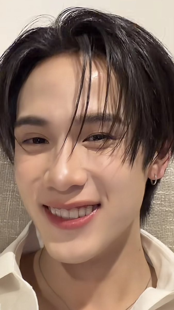 naneng_jaa's tweet image. กราบความสวย ความหวานนี้ 
ฮืออออจิ๋ว ใจแม่เหลวมาก ทำไมหนูสวยขนาดนี้
แล้วหนูจะเป็นโพซ้าย แม่เป็นพี่เซิร์ฟแม่ก็ไม่ยอม
หนูต้องขวาเท่านั้น

— @javabh28 #javabh 💖🤏🏻