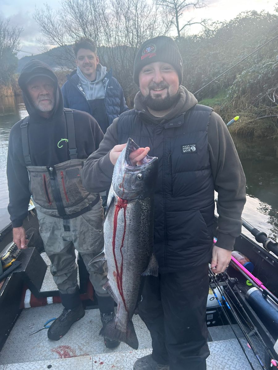 OregonFishingUS's tweet image. Oregon Fishing Report: Steelhead Stirring as Chinook Winds Down

Winter steelhead are showing up and coastal crabbing is 🔥. Dive into the latest Oregon fishing report for all the action! wp.me/p6Jd7i-1amd

#OregonFishingReport #CatchMoreFish #TheGuidesForecast
