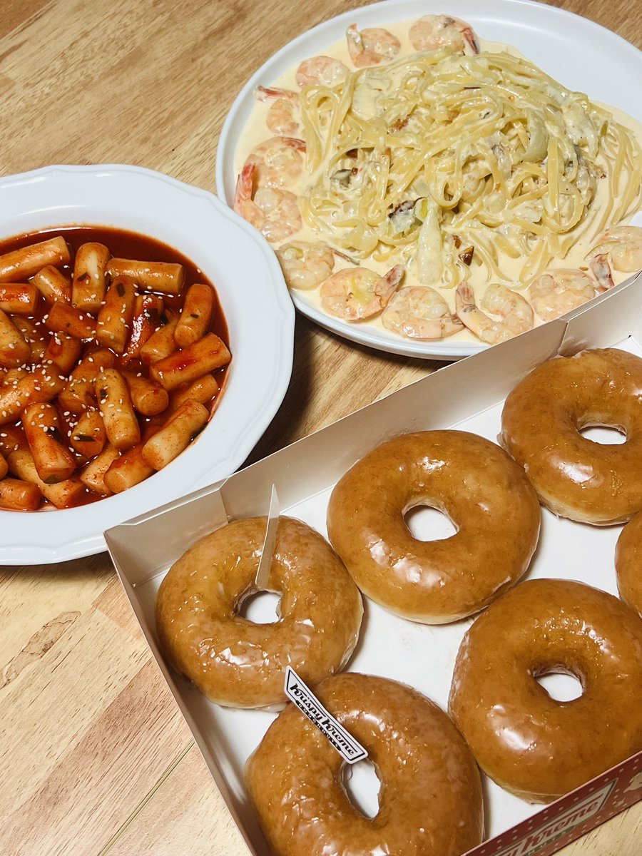 이게무슨조합이냐면
내가오늘먹고싶엇던음식top3……..