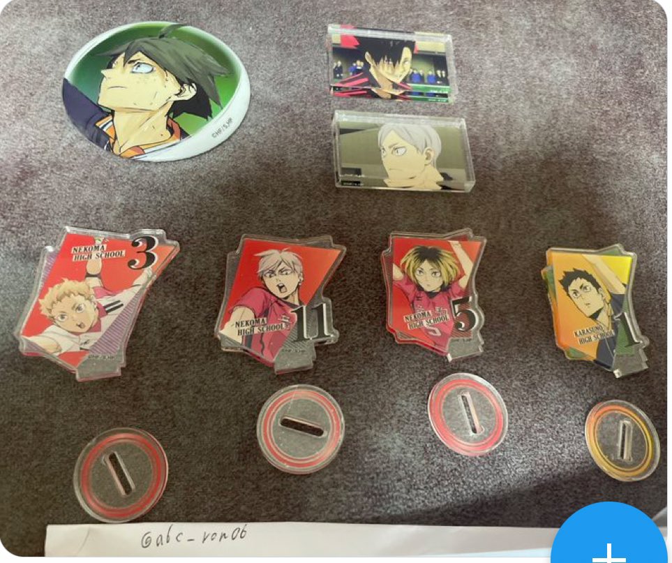 abc_ron06's tweet photo. （交換・譲渡）

ハイキュー ダイソー
キャラスタンドミニ、ミニアクリルブロック、ビッグ缶バッジ

讓：画像1枚目 夜久、灰羽、孤爪、澤村、山口、黒尾

求：同異種影山・菅原or 定価（100円）+送料

郵送での交換または時間が合えば都内手渡しでも可能です。
気軽にお声がけください！ https://t.co/TxcCxDNG4I