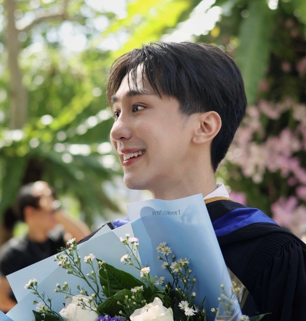 hi45662's tweet image. 29.11.68
#GuideGraduation #Guidekc 
#GuideKantapon