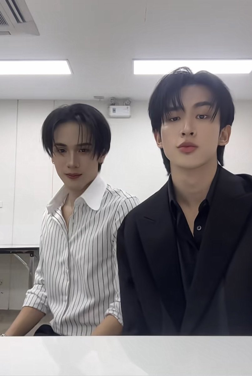 naneng_jaa's tweet image. ลูกๆหล่อมาก กี๊ดๆๆๆๆ
พี่น้องคู่นี้ ตัวติดกันสุด

#SurfJava #swensurf #javabh 
@swensurf @javabh28