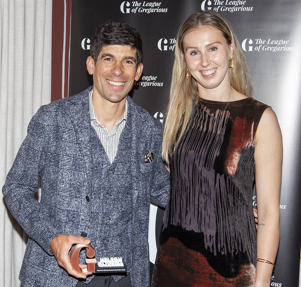 Buenas tardes
Nelson Oliveira es Premio Gregario 2025
Merecido NO, Merecidisimo SÍ
Ciclista que siempre querría en mi equipo. 
Humilde, discreto, profesional…ÚNICO Y VALIOSO.

Fin