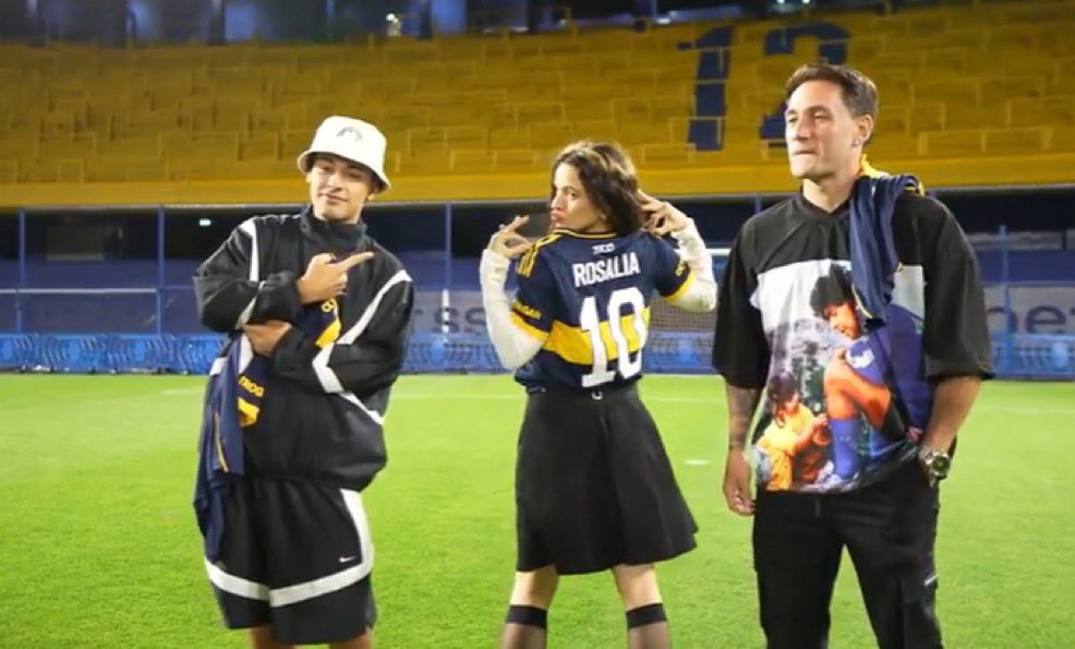 fedeebongiorno's tweet image. 🎶 Las 24 horas de Rosalía en Buenos Aires:

— Show de Cindy Cats en Ferro
— Entrevista en Nadie Dice Nada
— Grabación con Las Recetas de Simón y Ailu Tokman
— Entrevista con Pergolini
— Grabación en el Obelisco
— Stream con Momo y Trueno
— Visita a La Bombonera
— Vuelo a Brasil