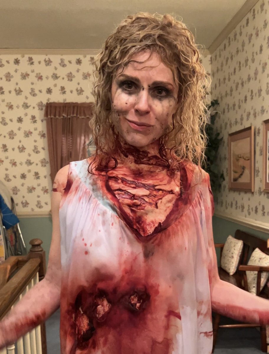 GMGMGM!!! 👊🏻☕️
Let's check on Karen Wheeler.😱