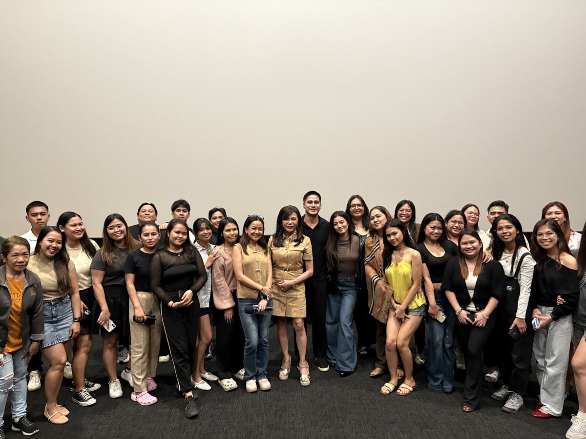 StarCinema's tweet photo. MGB special blockscreening for Piolo Pascual and Belle Mariano at The Podium 🫶
Thank you for your love and support! 🩵

Catch Meet, Greet &amp; Bye! 🫶
NOW ON ITS 3RD PHENOMENAL BLOCKBUSTER WEEK 🌍
🎟️ https://t.co/JI69H18Dxx

#MeetGreetAndBye https://t.co/BTJaDBtf0w