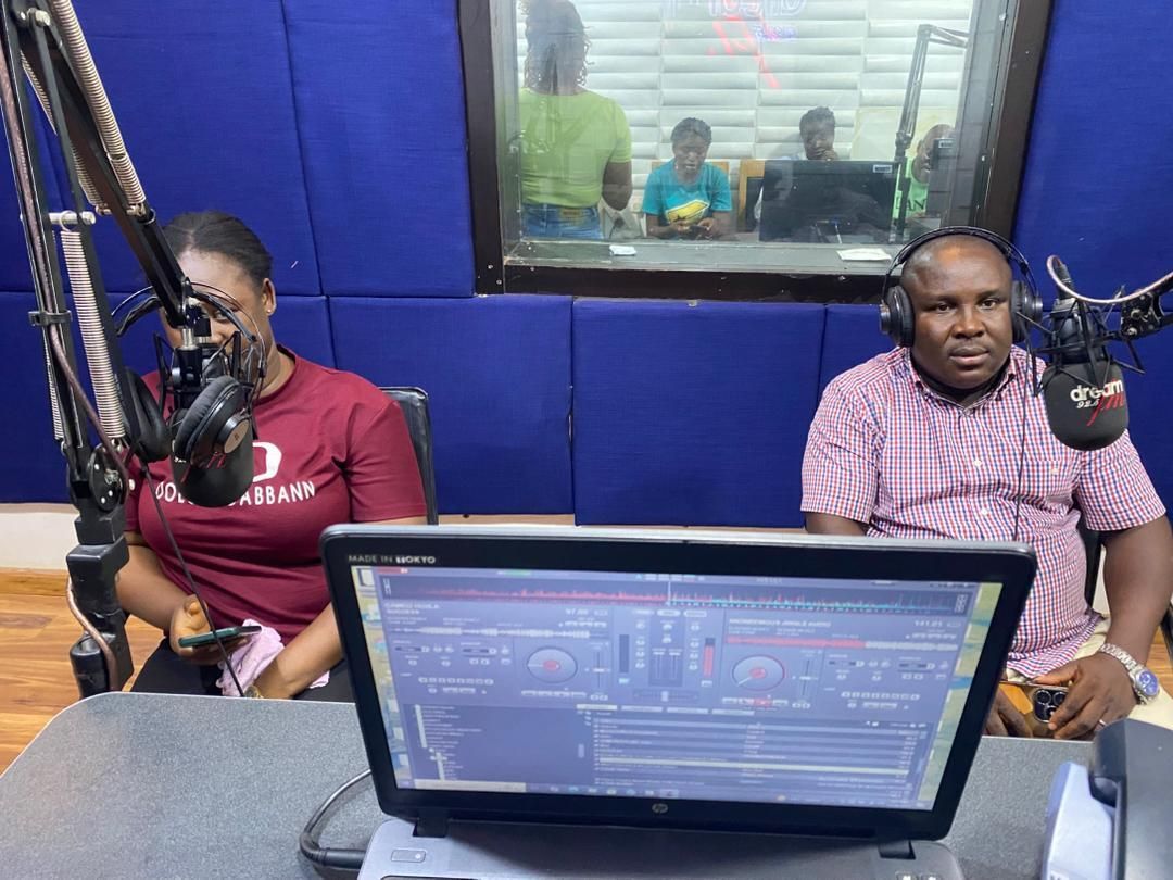 africa_speakout's tweet image. Our team was live on Dream FM 95.2 Enugu to discuss the #LOGINaija 2.0 Project advancing transparency, civic participation, and technology-driven governance at the LGA level.

#LOGINaija #OpenGov #Tech4Governance @NYFFOfficial @MacFound @OpenSociety @FordFoundation