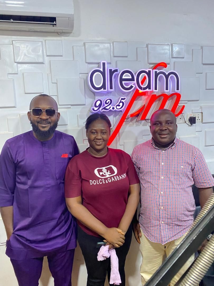 africa_speakout's tweet image. Our team was live on Dream FM 95.2 Enugu to discuss the #LOGINaija 2.0 Project advancing transparency, civic participation, and technology-driven governance at the LGA level.

#LOGINaija #OpenGov #Tech4Governance @NYFFOfficial @MacFound @OpenSociety @FordFoundation