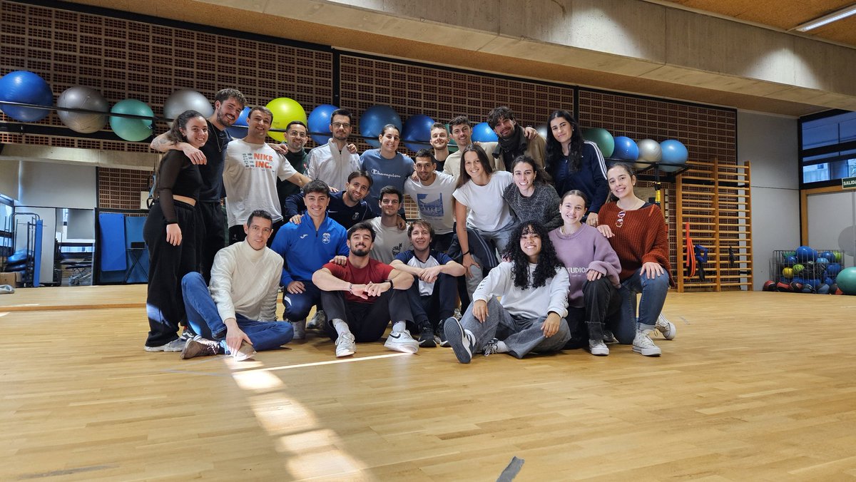 Carlos López Cubas tweet media