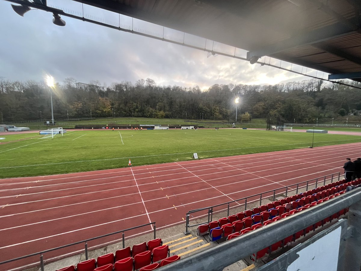 BritishboyH's tweet photo. 2025/26 Season
Game 13 - 15/11/2025
⚽️AFC Varndeanians🆚Roffey FC
🏟️Withdean Stadium
📍Brighton
🎟️£8
👫 64
🤝 Southern Combination Premier Division
🍺No Beer again ! Another sickening  situation https://t.co/W2k34AnavN