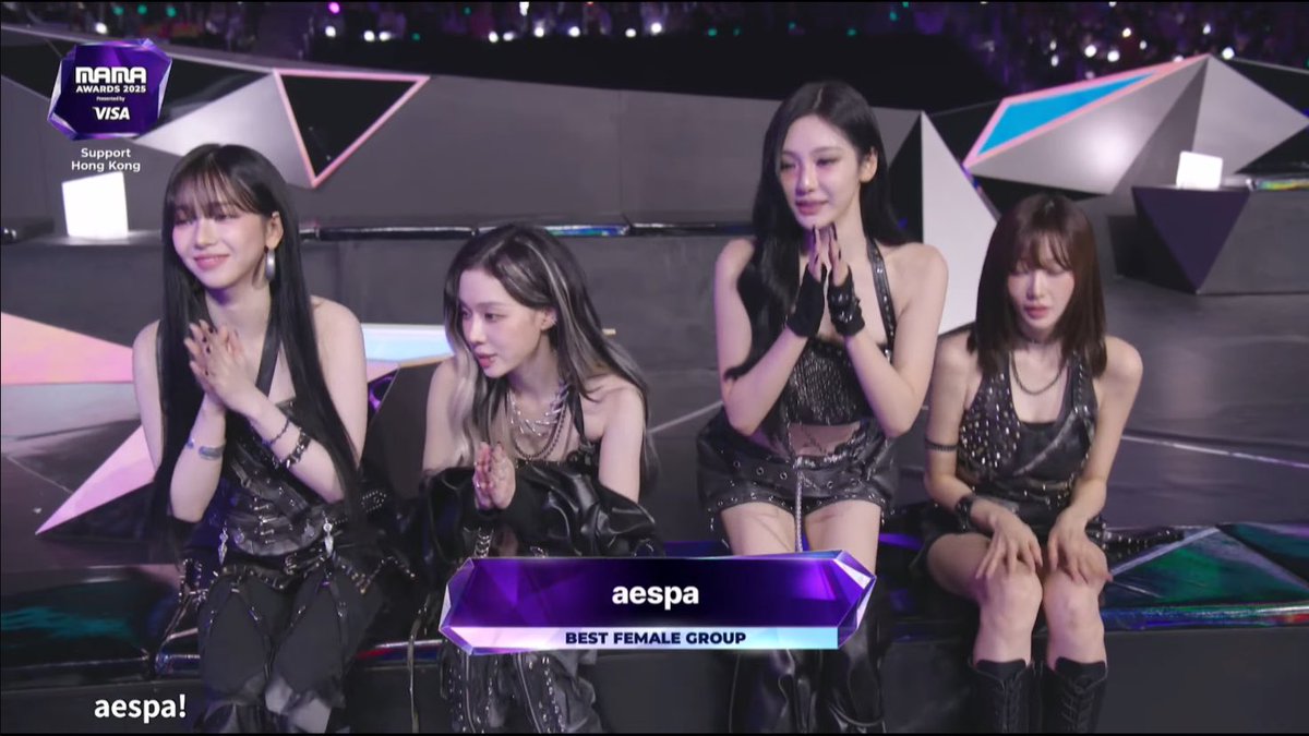 aespapic's tweet photo. 🏆 Congratulations to aespa for winning “Best Female Group” at 2025 MAMA Awards! https://t.co/uBf4MJ4E3a