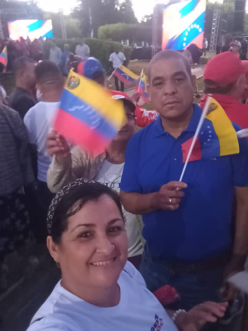 Con puños apretados mantendremos la Unidad con Venezuela y para nuestra Organización fue un orgullo que el
Presidente de la Comisión Organizadora  del #Cuba este junto a Díaz Canel en la Tribuna Antimperialista. 
<a href="/Colina_CTCuba/">Miguel Colina</a> 
#Cuba