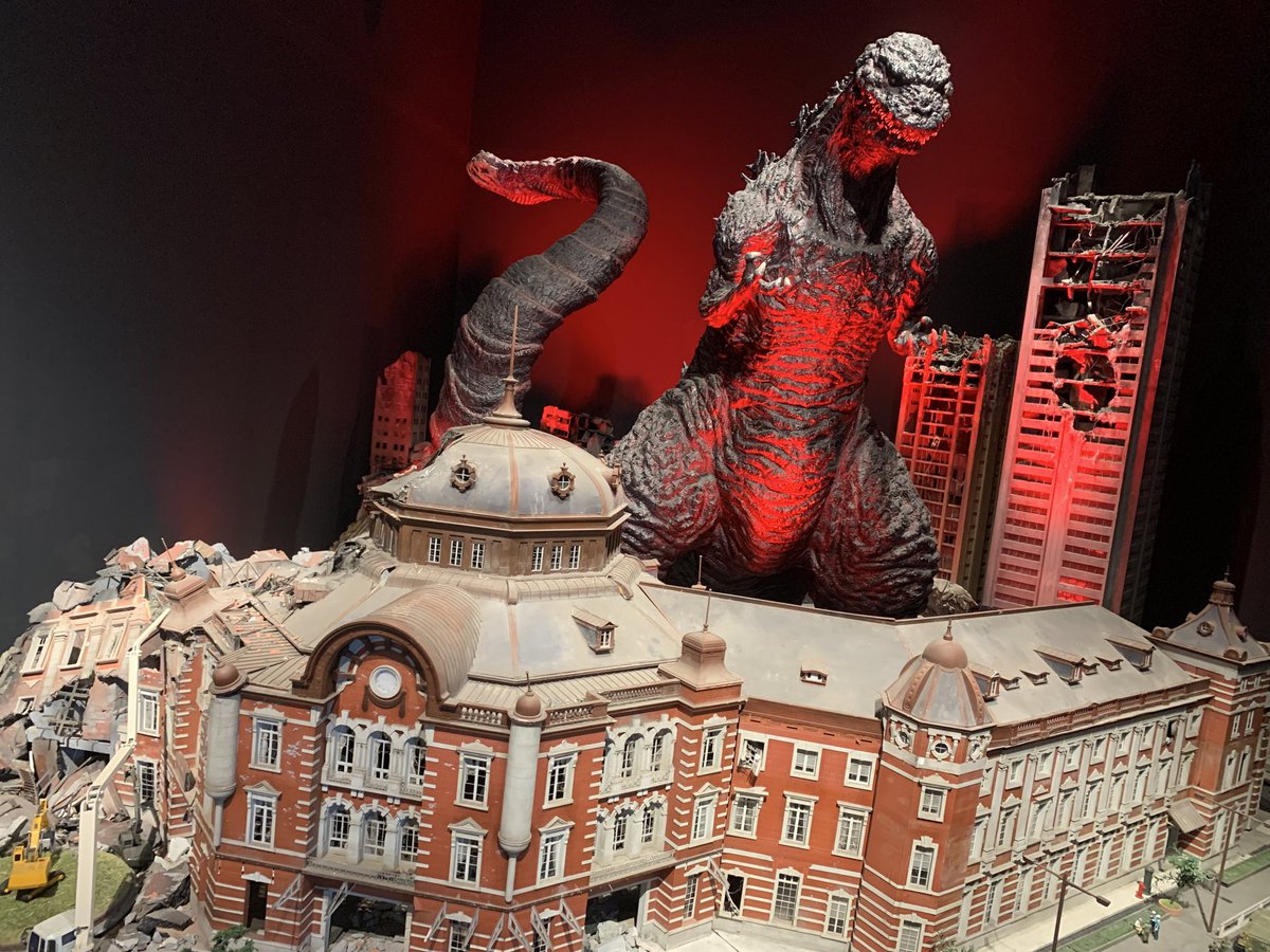 ニッポン対ゴジラ。／ ゴジラミュージアムでは、映画『シン・ゴジラ