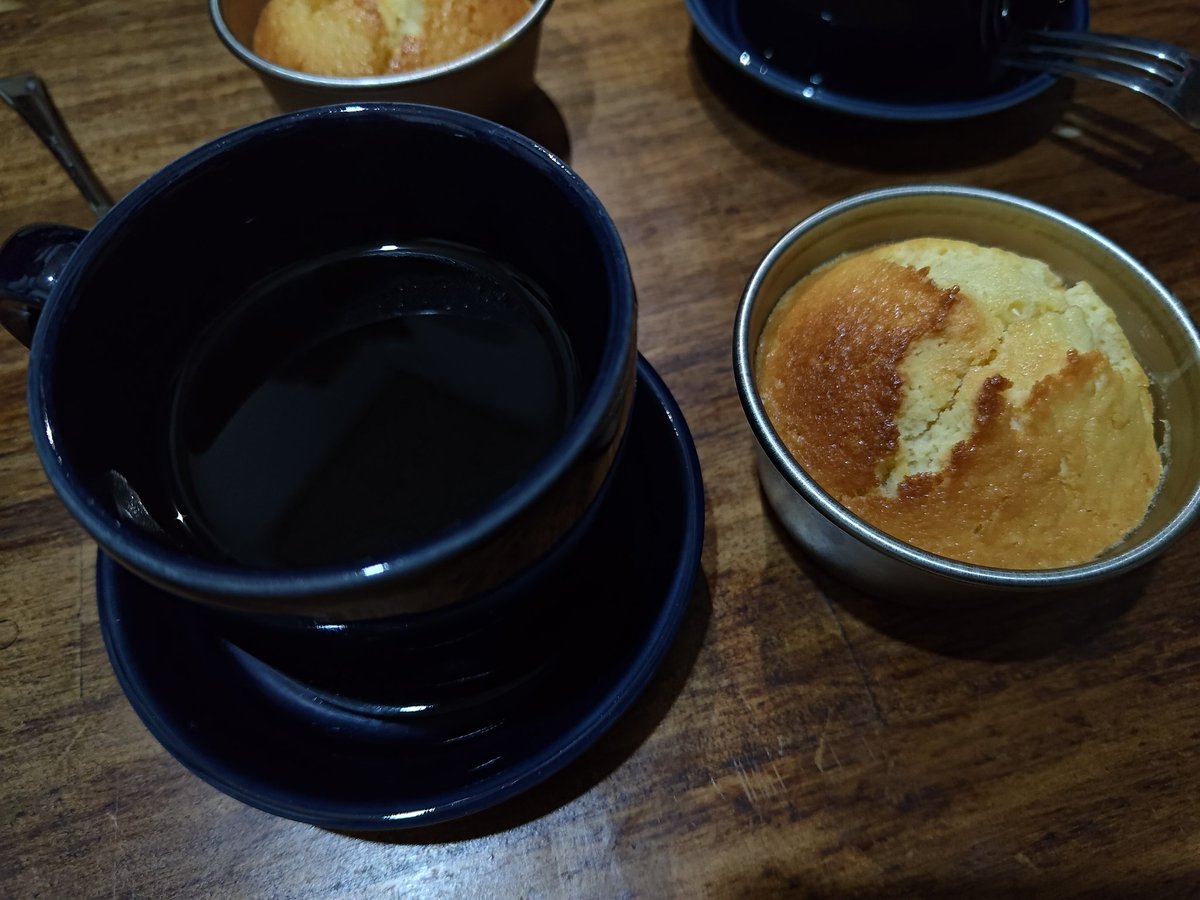 hei_09's tweet image. 仕事の後のマフィン美味しい