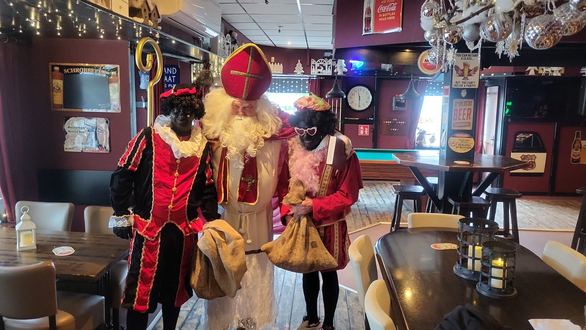 ElcodeGroot2's tweet image. Jaarlijkse traditie