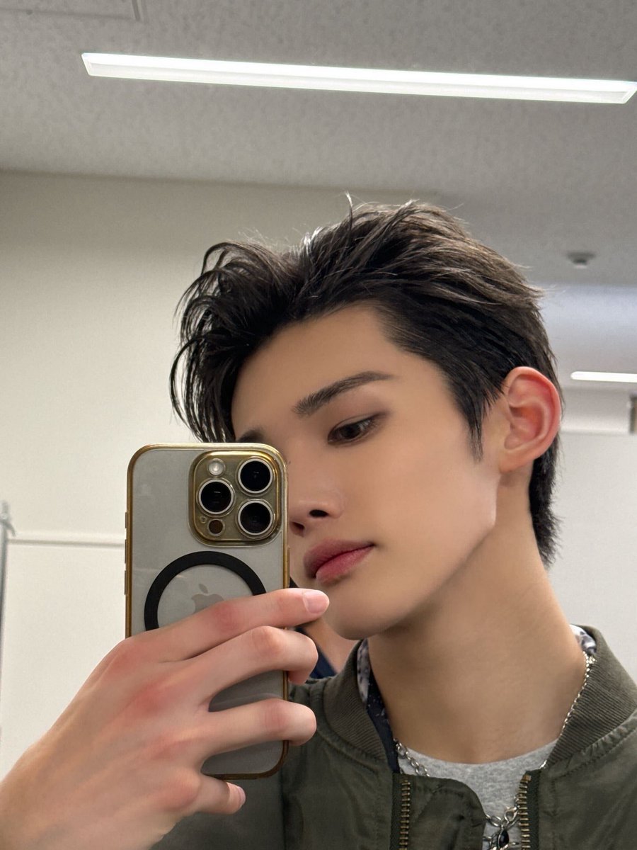 anonymousbread8's tweet image. oh my lord fine schyte getting finer by the day