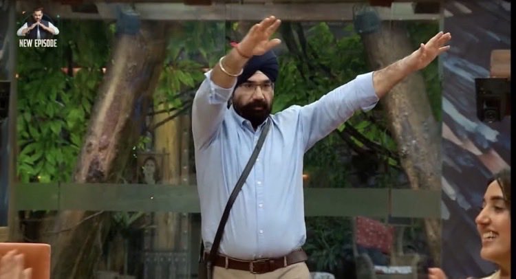 YogeshRanaChd's tweet image. The man who ruined the game of her own daughter #AshnoorKaur
But but 

Role of Impact player #TanyaMittal

#BiggBoss19 #BB19