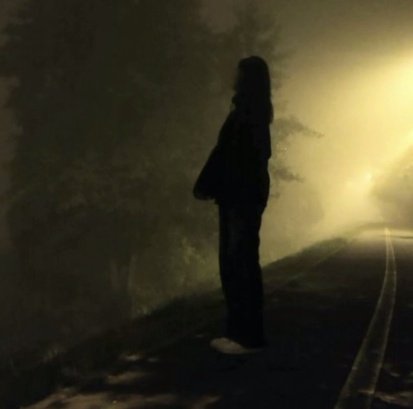 دل سے نکلی ہی نہیں شام جدائی والی

تم تو کہتے تھے برا وقت گذر جاتا ہے
#اردو_زبان