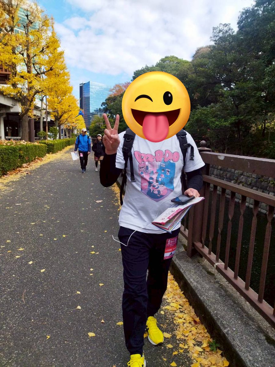 SansaSchecke's tweet photo. 10km完歩しました！
証明書と戦利品！
レインボーブリッジ歩いて渡る体験もできて良かった https://t.co/jPMMWTPpTp