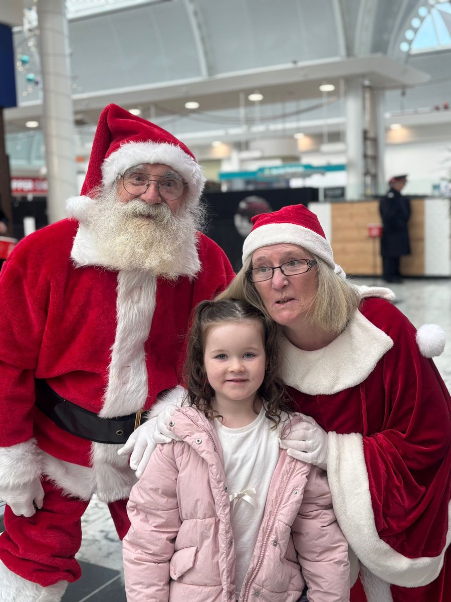 Santa and Mrs Claus <a href="/ClydeShopping/">Clyde-ShoppingCentre</a> 🎅🤶 🎄✨️