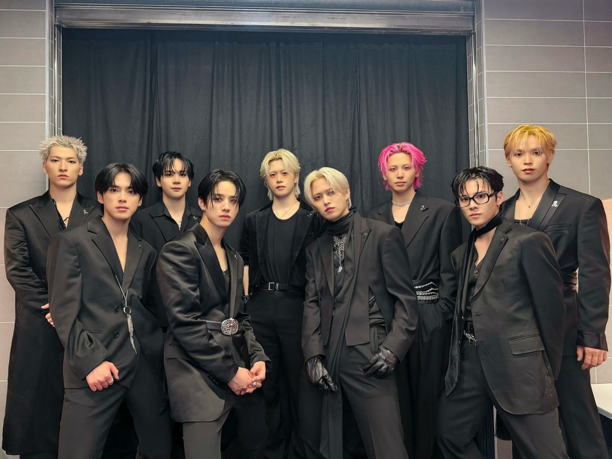 official_jo1's tweet image. 2025.11.29
📸 #2025MAMAAWARDS

FAVORITE ASIAN ARTIST 🏆

@MnetMAMA
#JO1