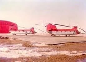 PortalANTARTIDA's tweet photo. 30/11/2025: 45 años del 1er cruce a la #BaseMarambio desde el continente de 2 helicópteros Chinook, que previamente despegaron desde Río Grande, Tierra del Fuego. Esta fue la primera operación de este tipo de la historia antártica 🚁🇦🇷🇦🇶
#antártica #pioneros @FuerzaAerea_Arg https://t.co/gnjiuCquAr