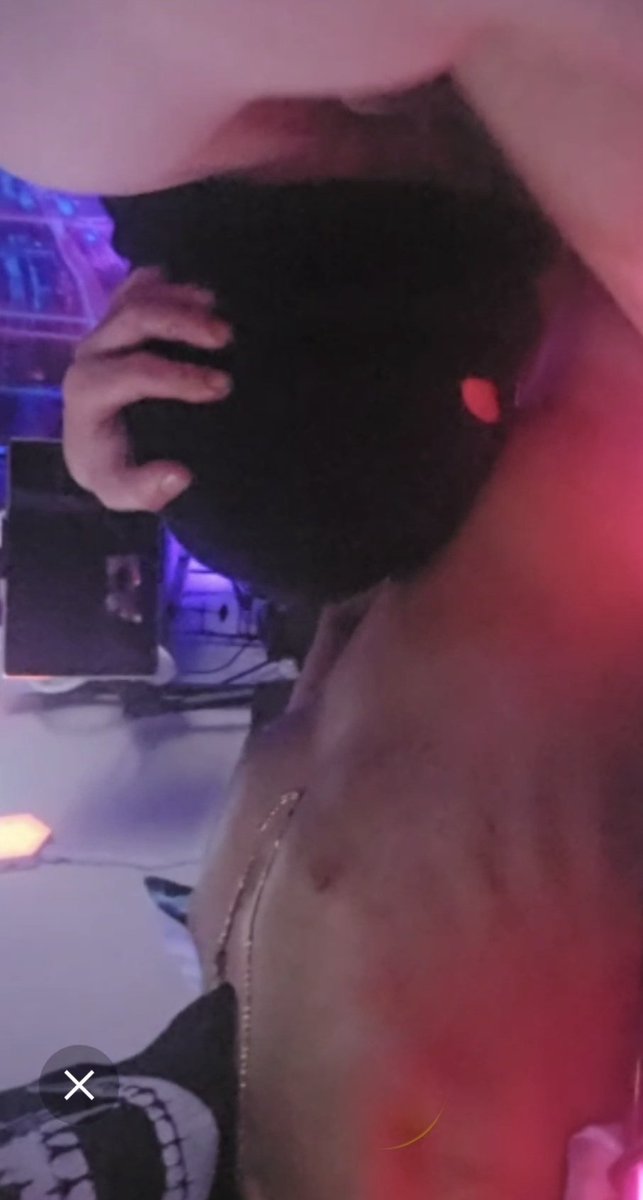 hungbii09's tweet photo. New content today ! Suss the OF #gayporn #boyssuck #gayfuck #dominanttop #submissivebottom #gaykink #biboys #gay #gayboys #onlyfans https://t.co/iKrMweU4N5