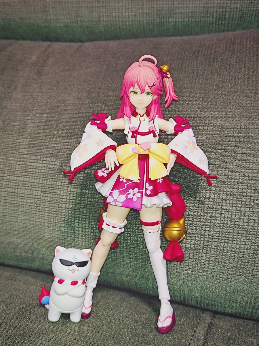 ちゃんと紐パンだったにぇ🥰🥰🥰
#みこち届いたぞ