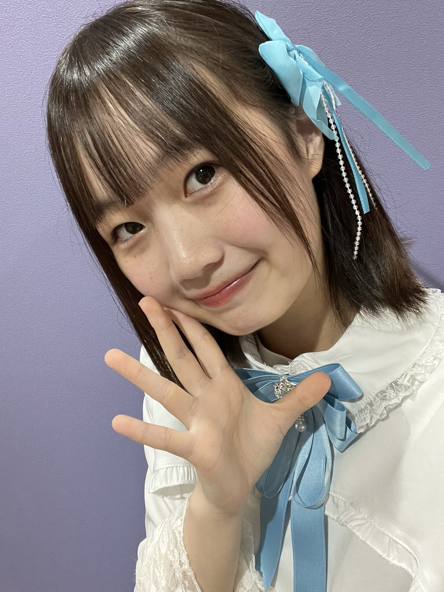 こんばんはです！
体調治ってきて、更にテストも終わったので！さきぽんは今日はご機嫌です！
明日で11月も終わり！皆さん思い出作れたかな？11月は体調崩しちゃったのですが、お掃除などなど楽しかったなぁ！😆
つまり2025年もあとほぼ1ヶ月！？体調崩さず元気にいきます！🥰

#アースエース仙台