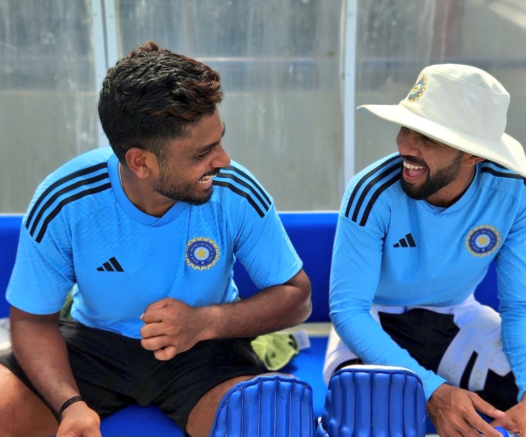 Dono talented hai magar dono playing-11  se bahar 

#INDvsSA