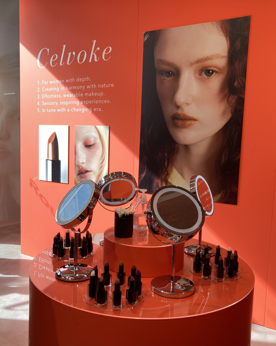 340926hz's tweet image. CelvokeのPOPUPに行きました♡大人の上質空間で、しっとりなめらかリップをお試しできました😊04 Classy Brickが私は好き♡深みのある秋色レッドブラウンかな？モード系の服装にも合いそうなカッコイイ色でした #ルージュオーモーメント #Celvoke @Celvoke_jp