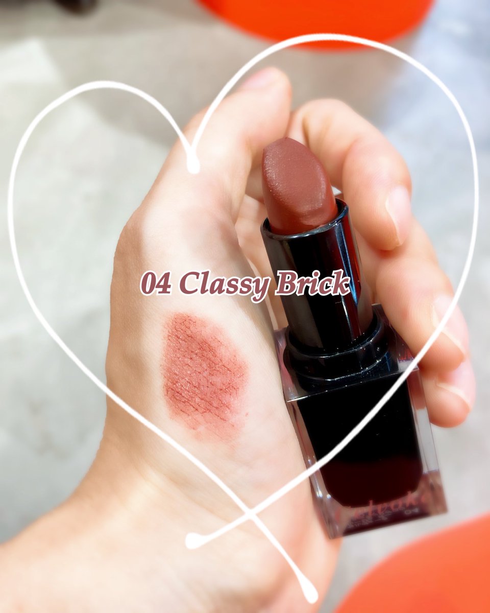 340926hz's tweet image. CelvokeのPOPUPに行きました♡大人の上質空間で、しっとりなめらかリップをお試しできました😊04 Classy Brickが私は好き♡深みのある秋色レッドブラウンかな？モード系の服装にも合いそうなカッコイイ色でした #ルージュオーモーメント #Celvoke @Celvoke_jp