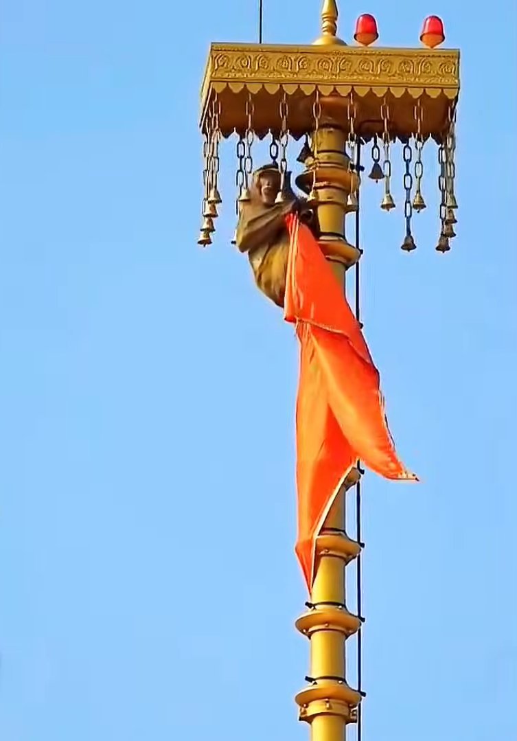 "मेरे प्रभु का मंदिर है 🥰"